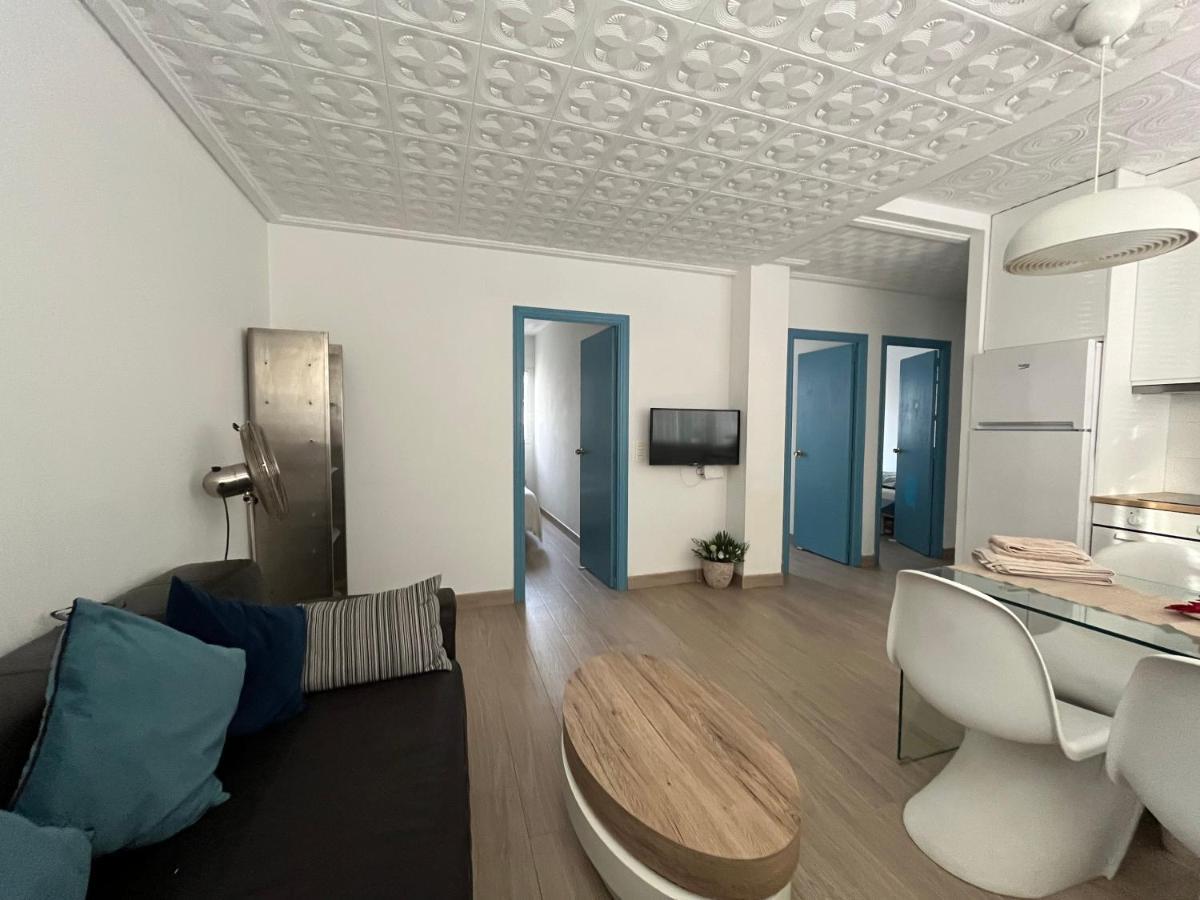 Modernized 3-Bedroom Flat 500M To The Beach Валенсія Екстер'єр фото